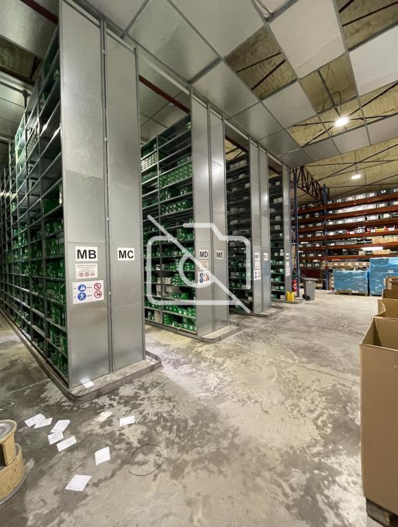 Entrepôt à vendre à Bazainville - 1 000 m²