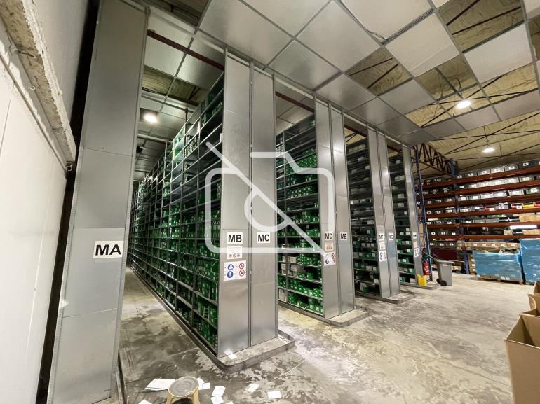 Entrepôt à vendre à Bazainville - 1 000 m²