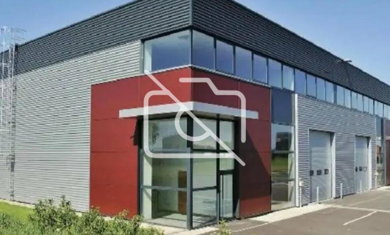 Entrepôt à louer à Élancourt - 515 m²