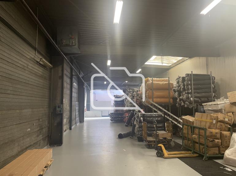 Entrepôt à louer à Gonesse - 617 m²