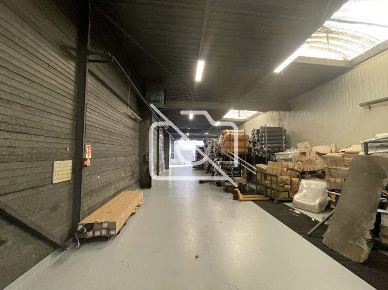 Entrepôt à louer à Gonesse - 617 m²