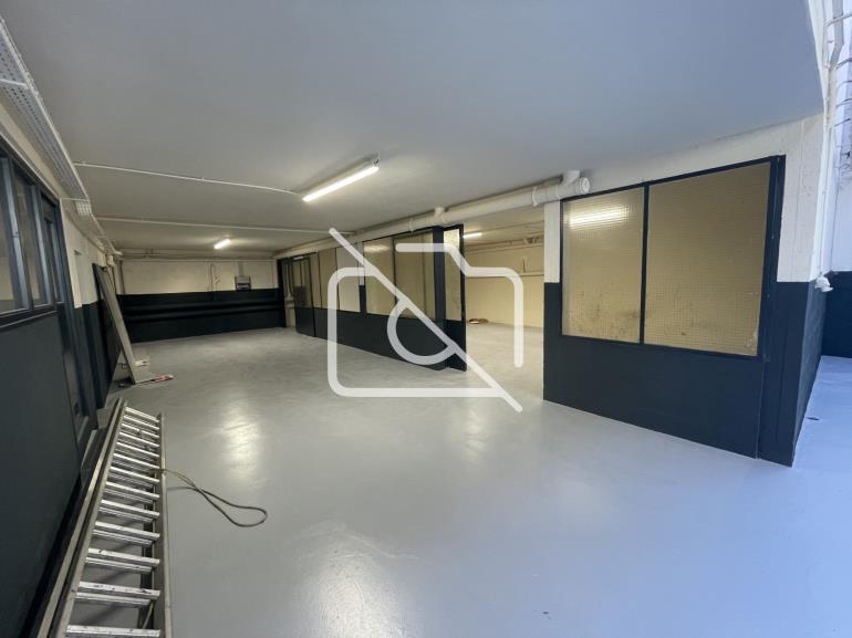 Entrepôt à louer à Gonesse - 617 m²