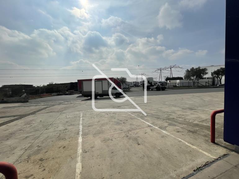 Entrepôt à louer à Le Thillay - 3 000 m²