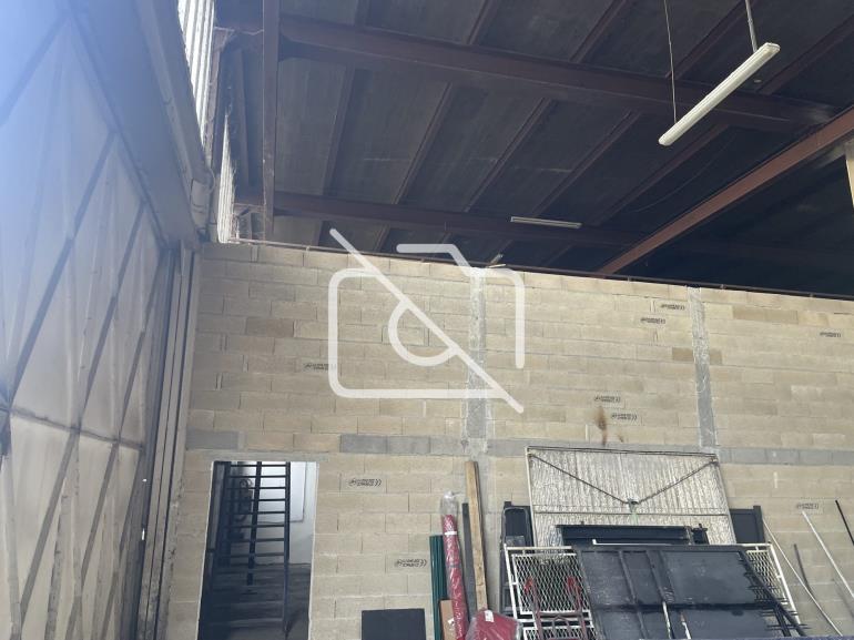 Entrepôt à louer à Bobigny - 1 000 m²
