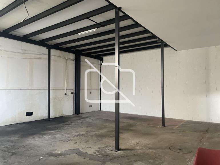 Entrepôt à louer à Bobigny - 1 000 m²