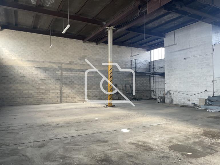 Entrepôt à louer à Bobigny - 1 000 m²