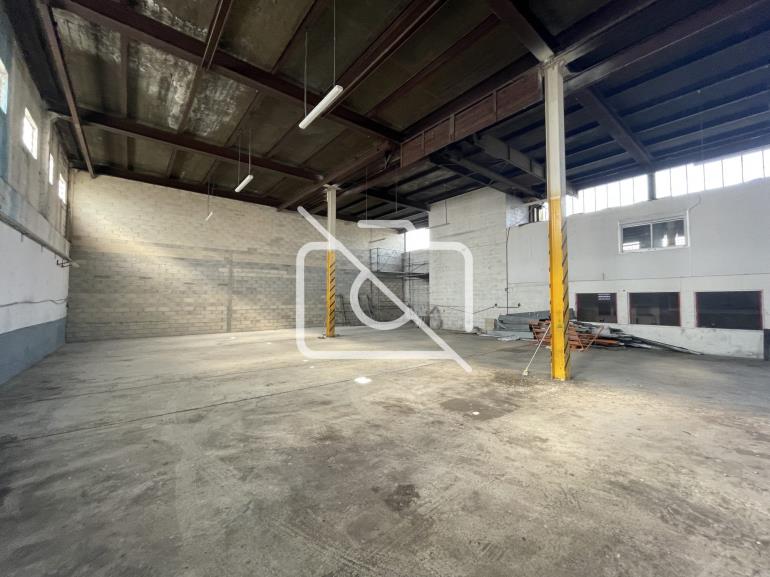 Entrepôt à louer à Bobigny - 1 000 m²