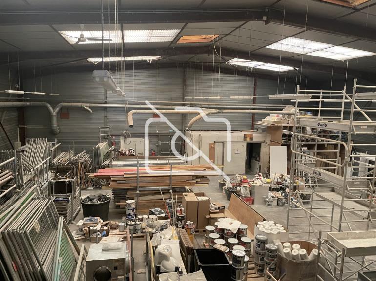 Entrepôt à louer à Arpajon - 613 m²