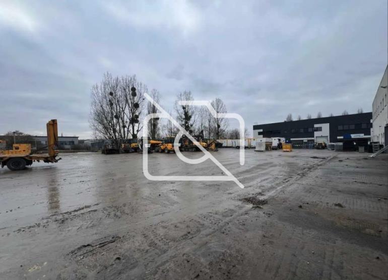 Entrepôt à louer à Roissy-en-France - 3 825 m²