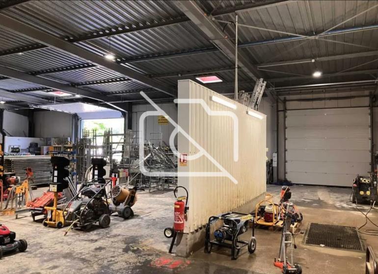 Entrepôt à louer à Roissy-en-France - 3 825 m²