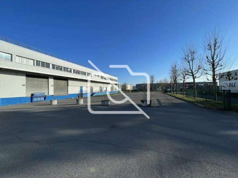 Entrepôt à louer à Goussainville - 1 340 m²