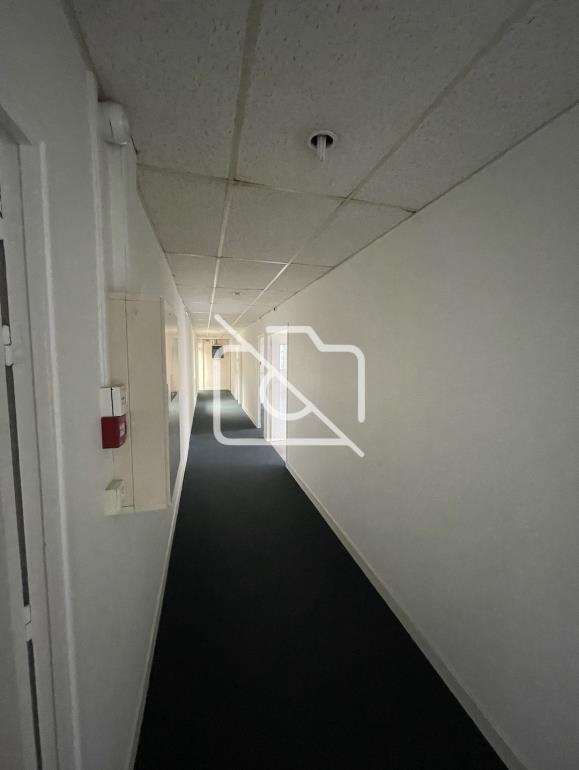 Entrepôt à louer à Trappes - 630 m²