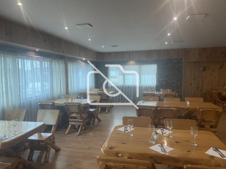 Entrepôt à vendre à Le Pin - 920 m²