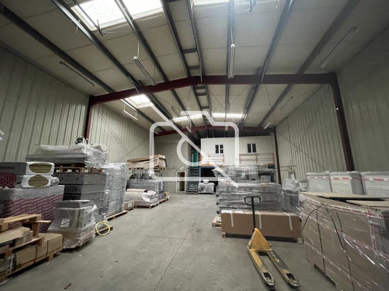 Entrepôt à louer à Bondoufle - 520 m²