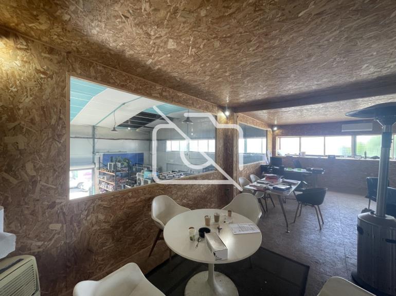 Entrepôt à vendre à Ormoy - 800 m²