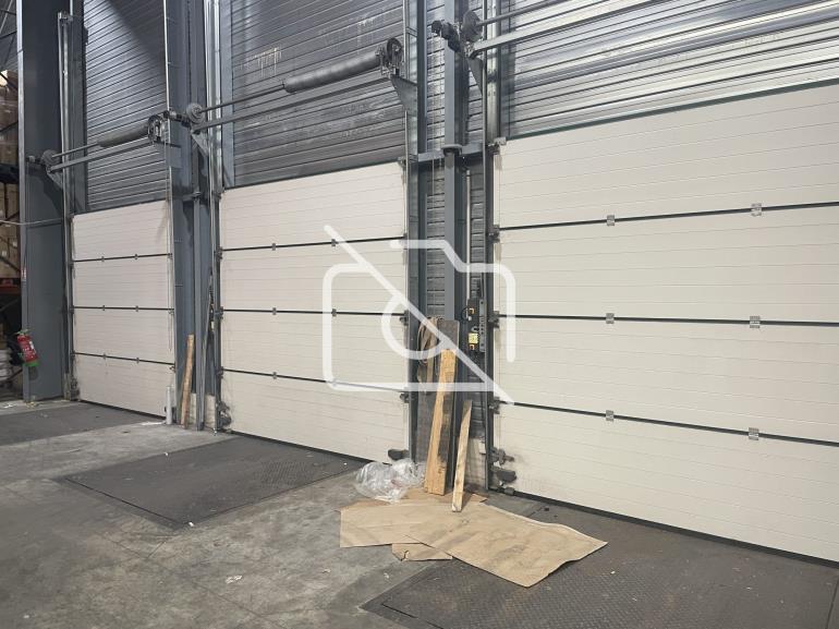 Entrepôt à louer à Bobigny - 1 750 m²