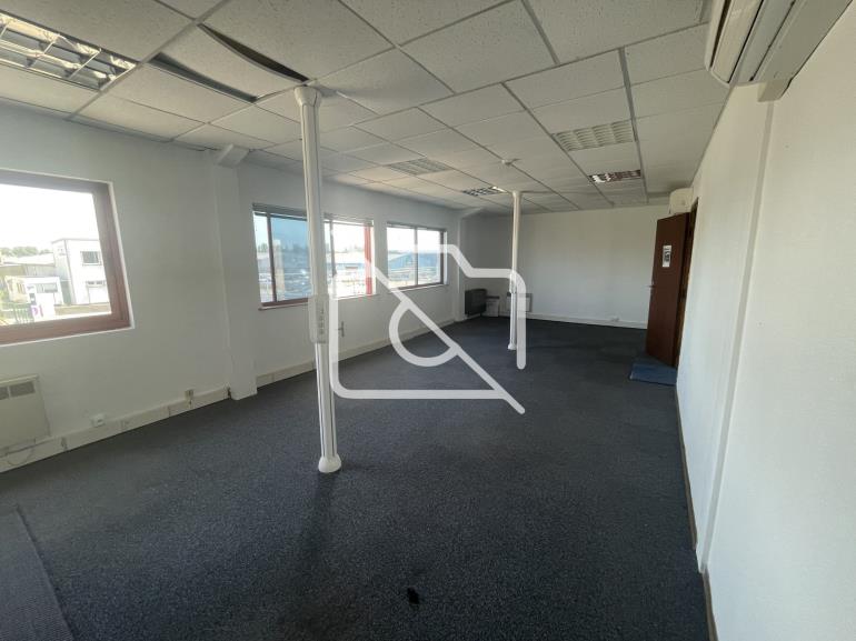 Entrepôt à louer à Meaux - 2 000 m²
