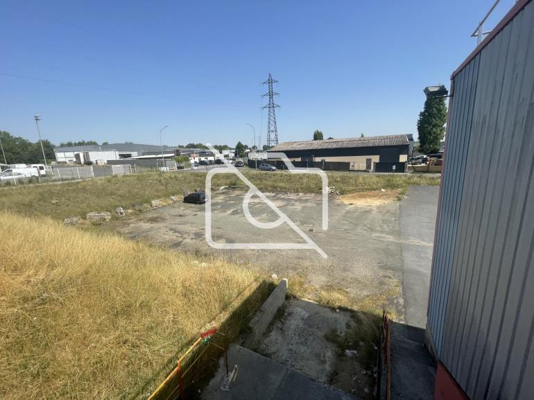 Entrepôt à louer à Meaux - 2 000 m²