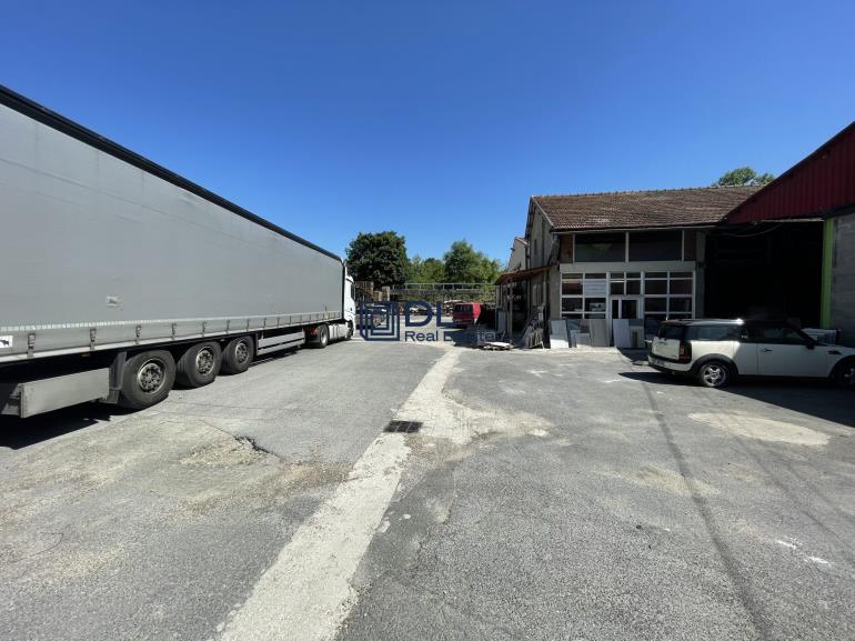 Terrain à louer à Esbly - 5 400 m²