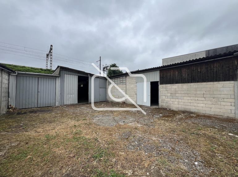 Entrepôt à vendre à Savigny-sur-Orge - 605 m²