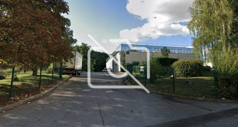 Entrepôt à vendre à Chilly-Mazarin - 3 873 m²