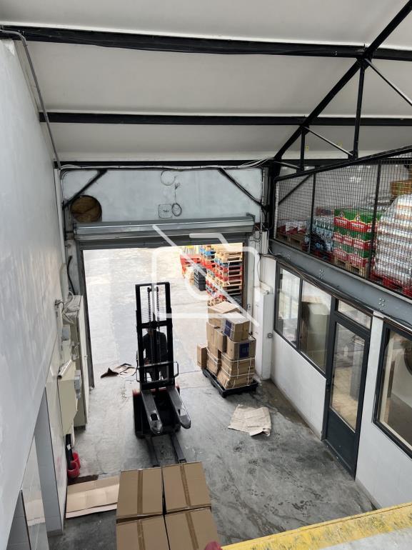 Entrepôt à vendre à Champigny-sur-Marne - 673 m²