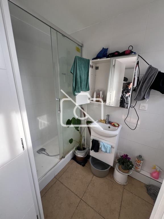 Entrepôt à vendre à Champigny-sur-Marne - 673 m²