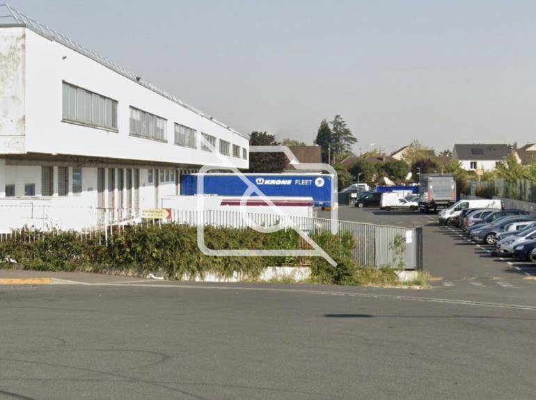 Entrepôt à louer à Morangis - 2 627 m²