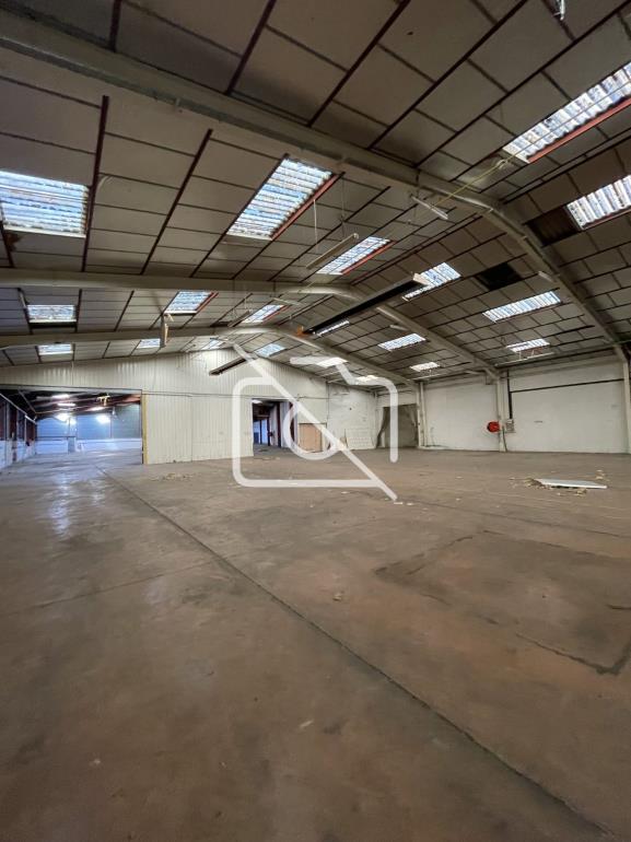 Terrain à vendre à Thiverval-Grignon - 54 250 m²