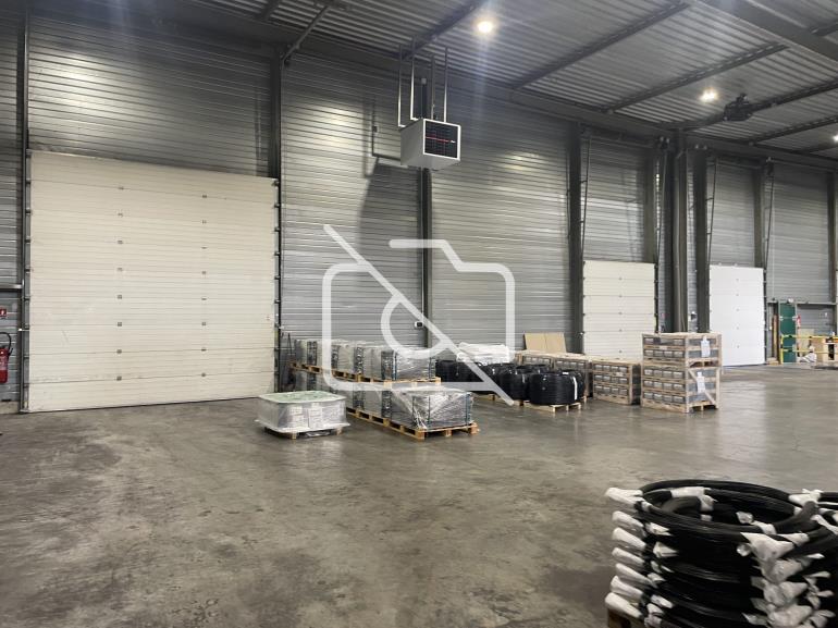Entrepôt à vendre à Bussy-Saint-Georges - 2 958 m²