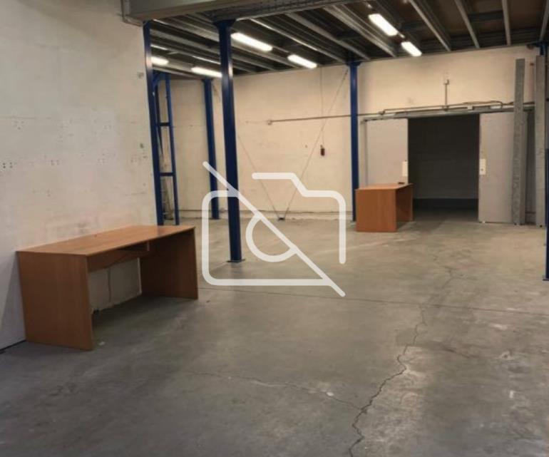 Entrepôt à vendre à Champigny-sur-Marne - 931 m²
