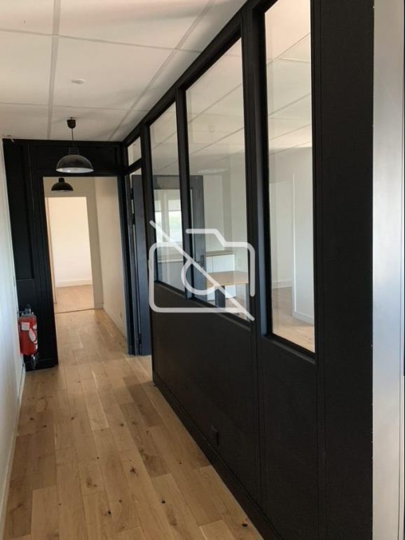 Entrepôt à vendre à Champigny-sur-Marne - 931 m²