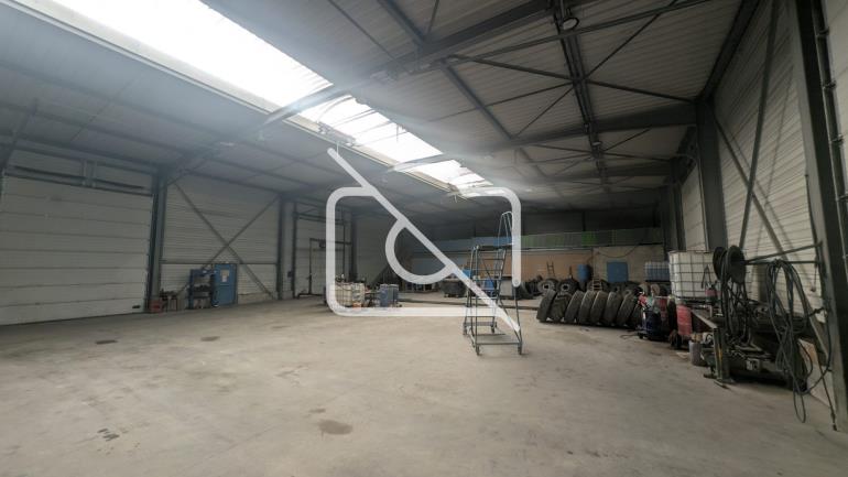 Entrepôt à vendre à Claye-Souilly - 800 m²