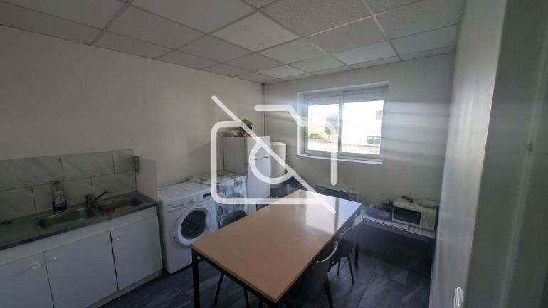 Entrepôt à vendre à Claye-Souilly - 800 m²