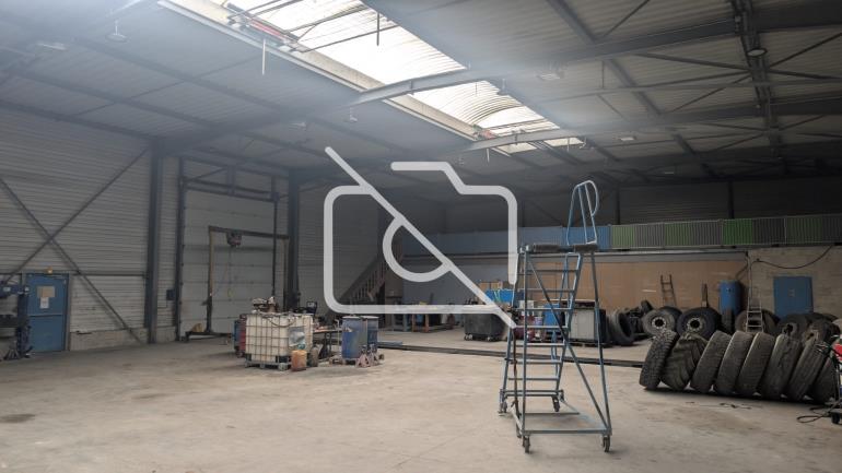 Entrepôt à vendre à Claye-Souilly - 800 m²