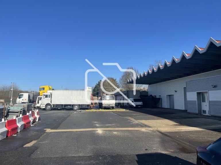 Terrain à vendre à Savigny-le-Temple - 19 922 m²