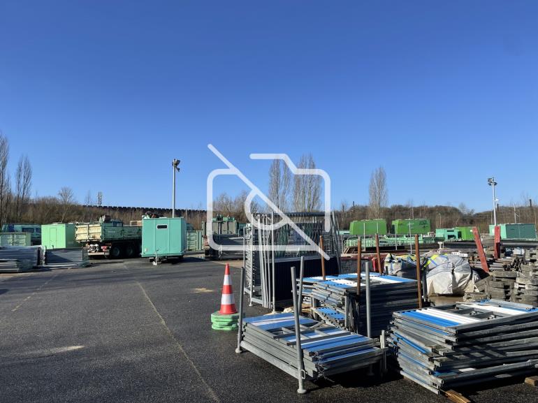 Terrain à vendre à Savigny-le-Temple - 19 922 m²