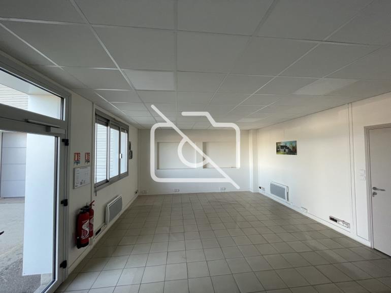 Terrain à vendre à Savigny-le-Temple - 19 922 m²