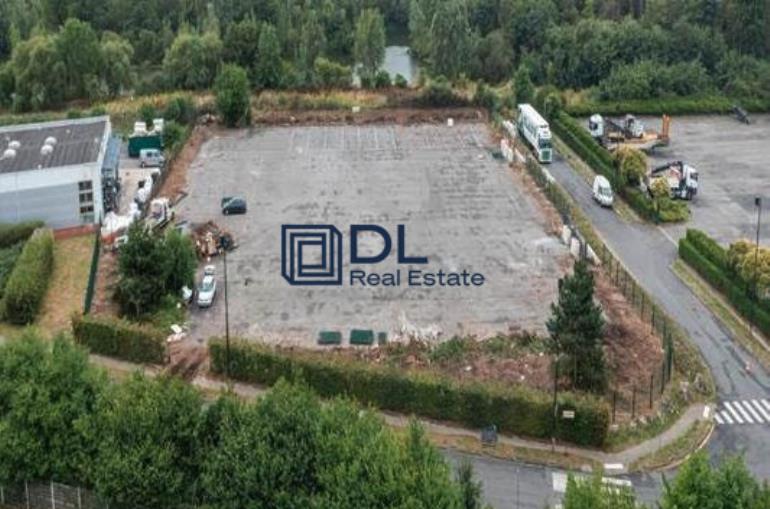 Terrain à louer à Lieusaint - 5 607 m²