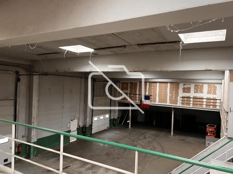 Entrepôt à louer à Vitry-sur-Seine - 1 200 m²