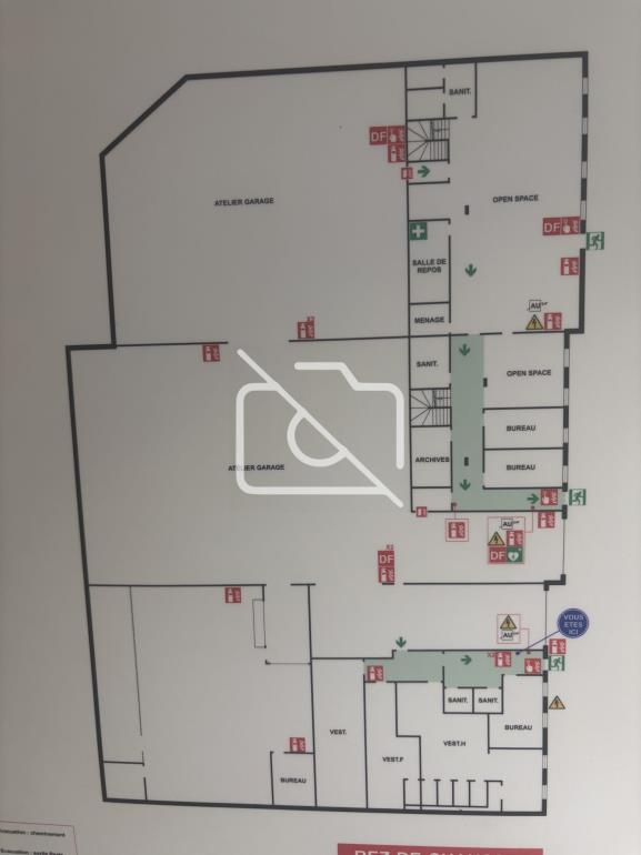 Entrepôt à louer à Neuilly-sur-Marne - 1 600 m²
