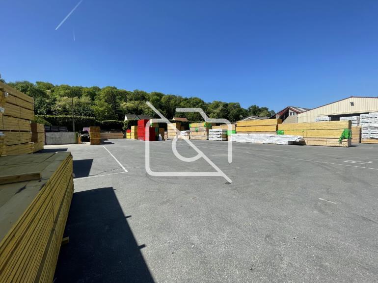 Entrepôt à louer à Esbly - 800 m²