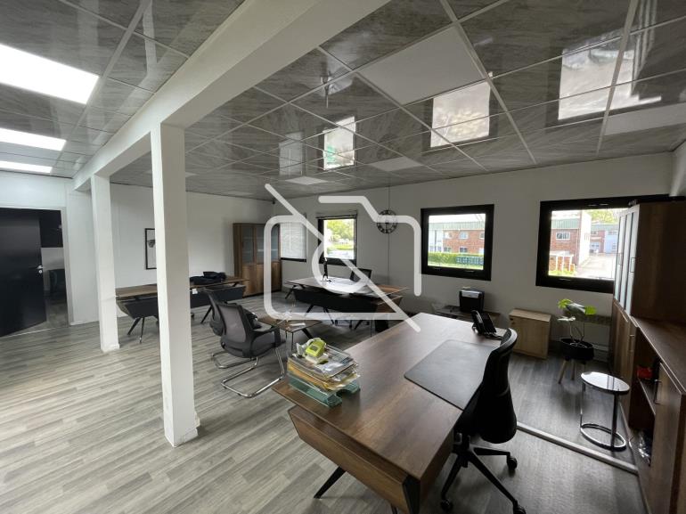 Entrepôt à vendre à Lisses - 1 220 m²