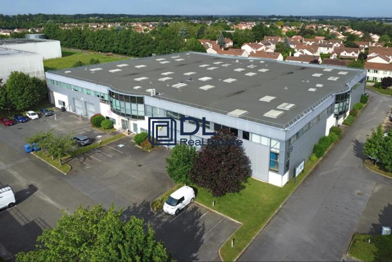Entrepôt à louer à Magny-les-Hameaux - 1 248 m²