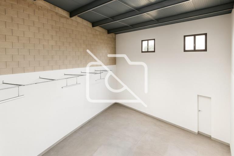 Entrepôt à vendre à Crosne - 320 m²