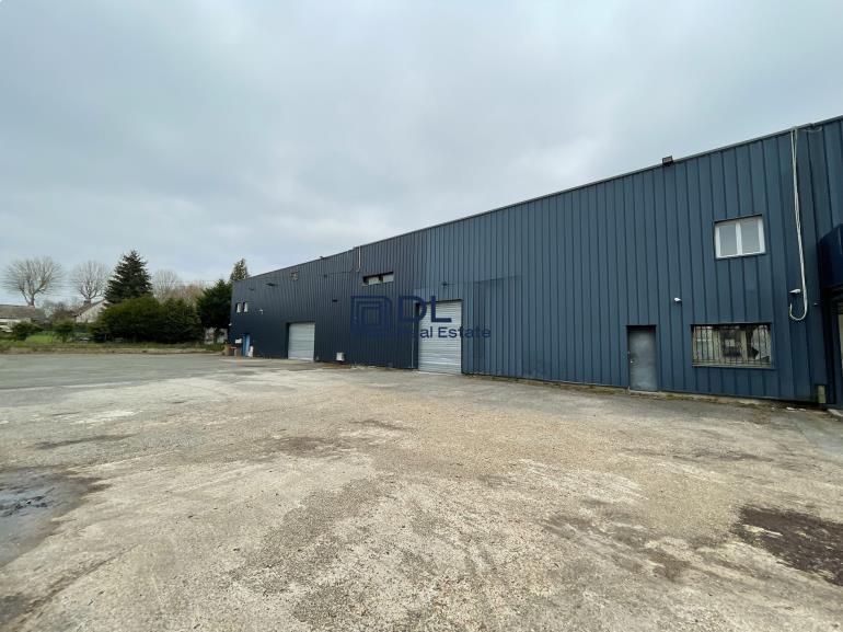 Entrepôt à louer à Bazainville - 1 000 m²