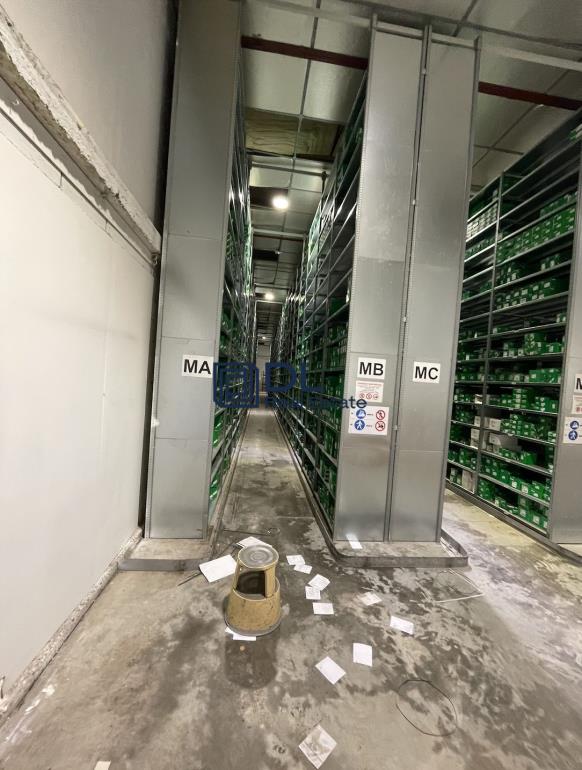 Entrepôt à louer à Bazainville - 1 000 m²