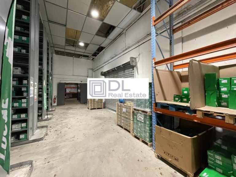 Entrepôt à louer à Bazainville - 1 000 m²