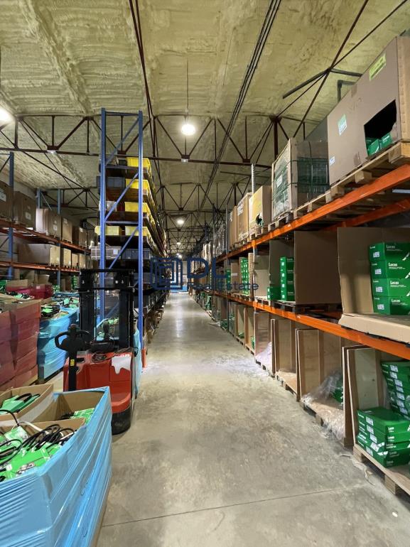 Entrepôt à louer à Bazainville - 1 000 m²