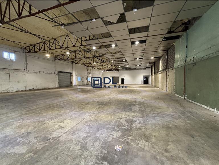 Entrepôt à louer à Bazainville - 1 000 m²